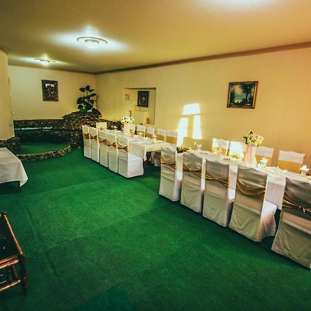 Oazis Otel Noratus Dış mekan fotoğraf