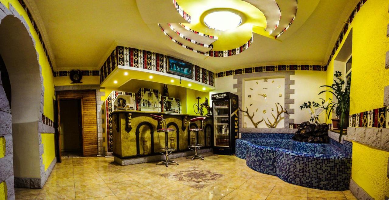 Oazis Otel Noratus Dış mekan fotoğraf