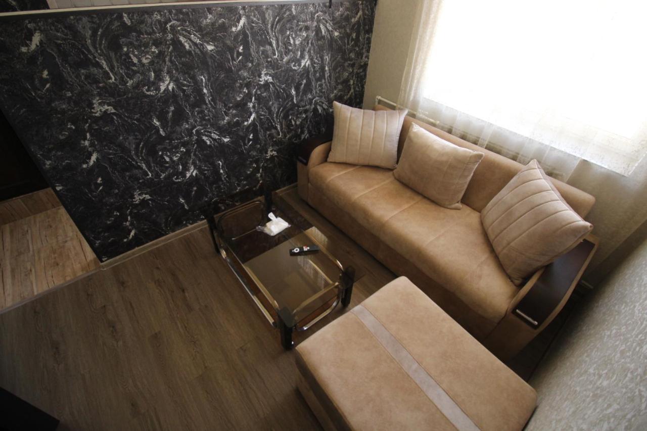 Oazis Otel Noratus Dış mekan fotoğraf