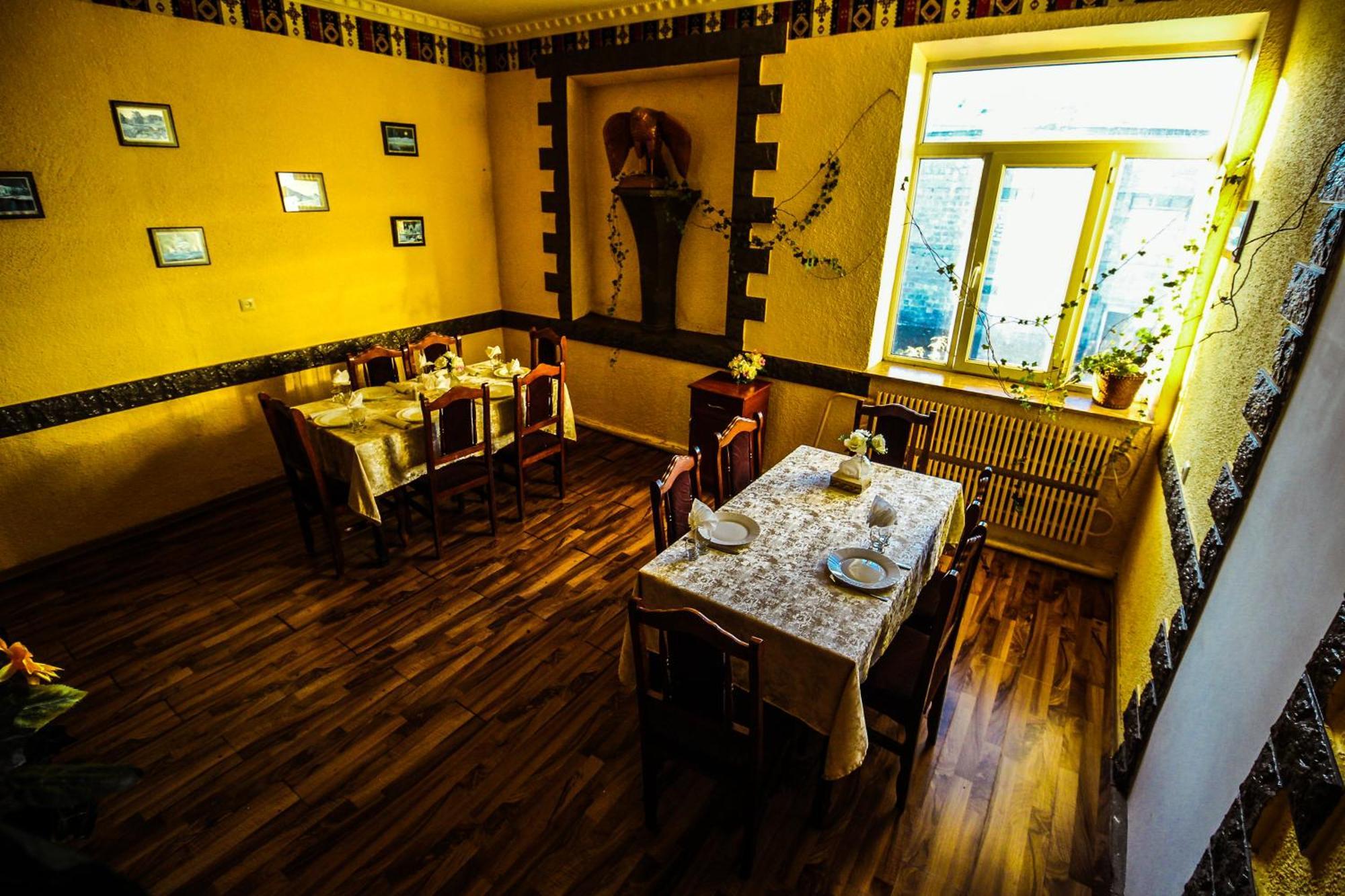 Oazis Otel Noratus Dış mekan fotoğraf