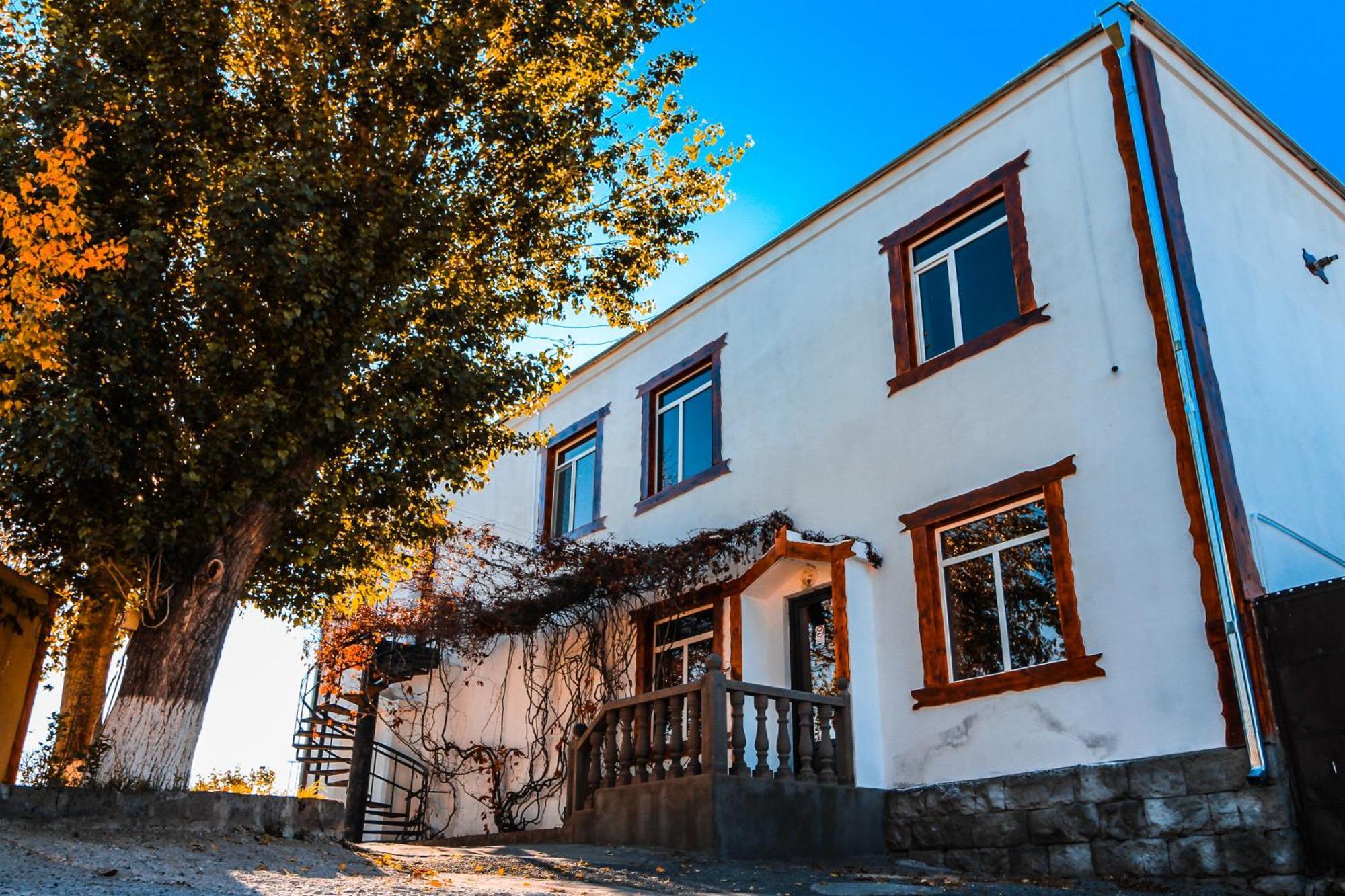 Oazis Otel Noratus Dış mekan fotoğraf