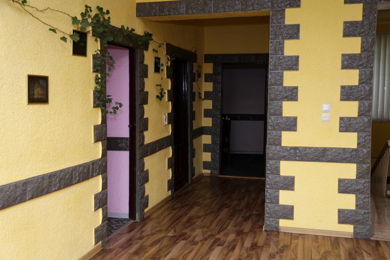 Oazis Otel Noratus Dış mekan fotoğraf