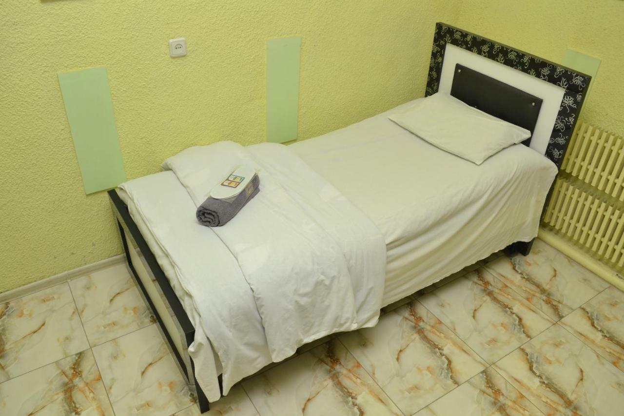 Oazis Otel Noratus Dış mekan fotoğraf